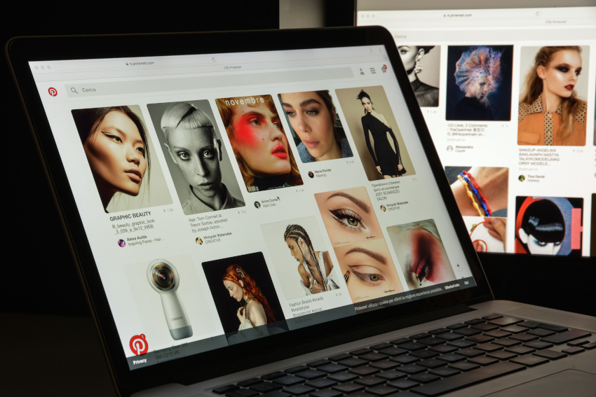 Pinterest website homepage. Pinterest logo visible.